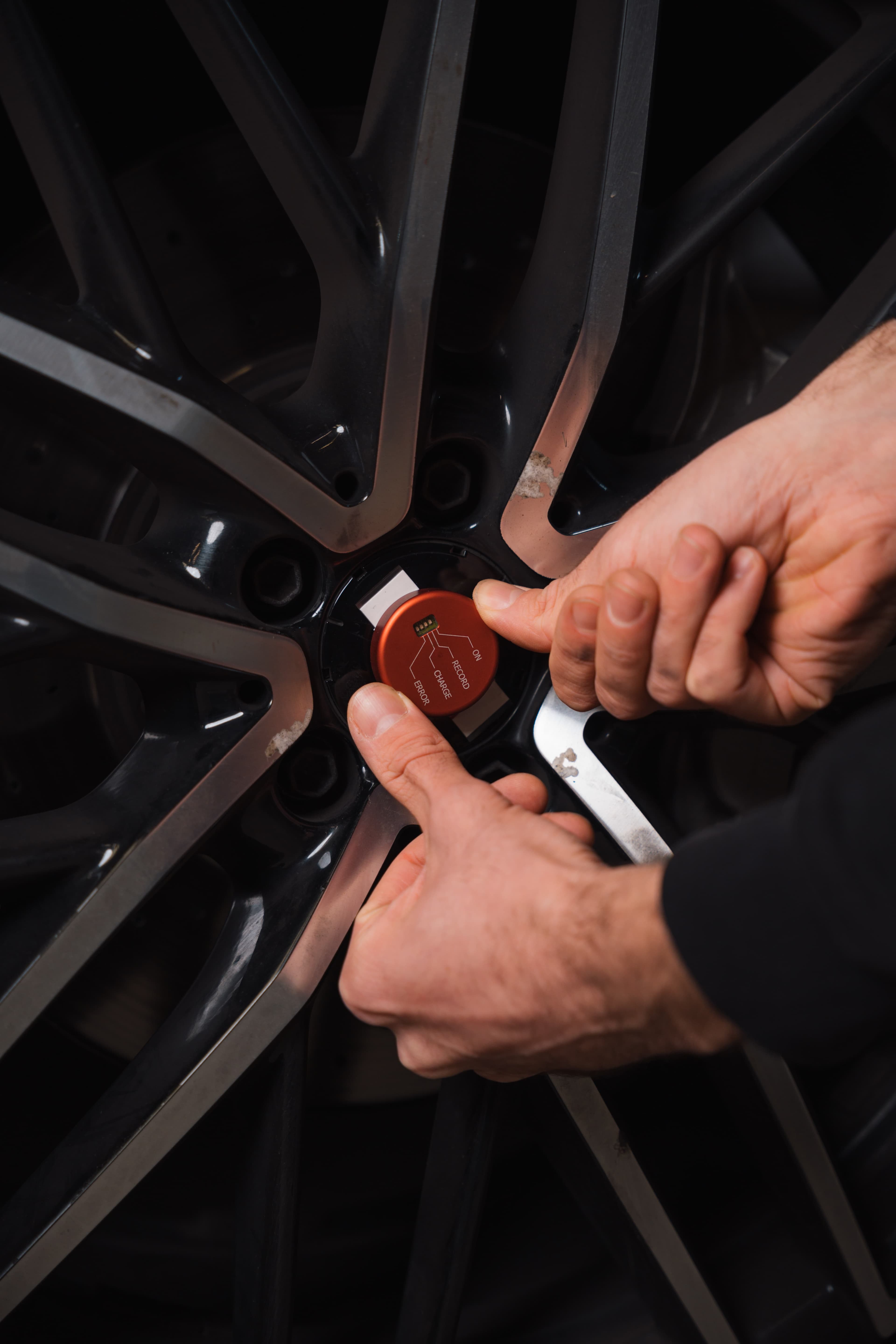 Detailaufnahme des Insoric Sensors an der Felge